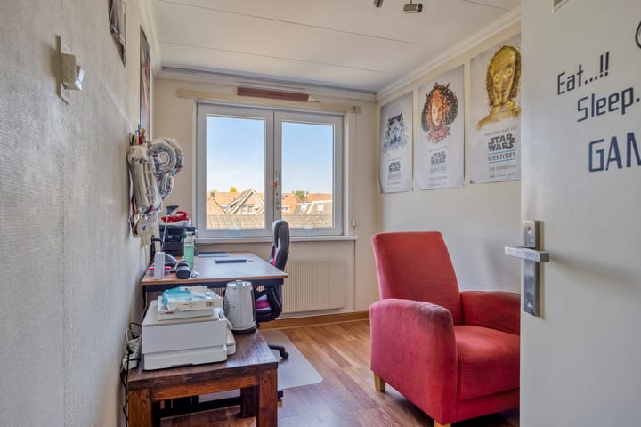 Foto 15 van Robert Scottstraat 112