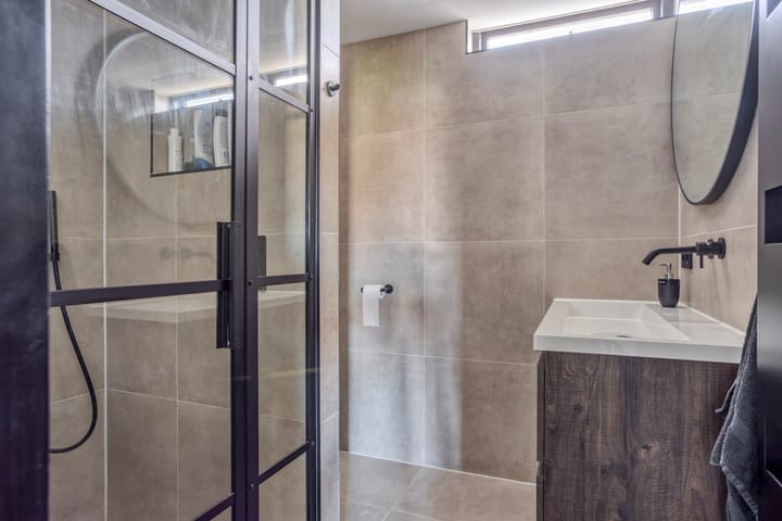 Foto 16 van Robert Scottstraat 112