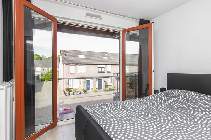 Foto 18 van Kamperfoeliestraat 8-G