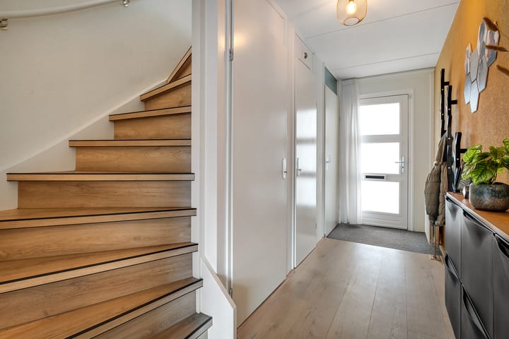 Foto 6 van Zwanenbloem 8