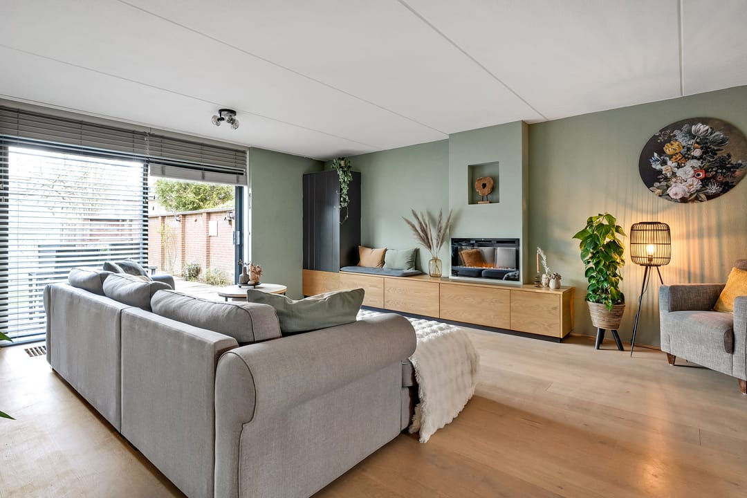 Foto 1 van Zwanenbloem 8