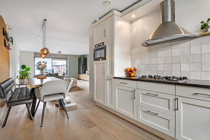 Foto 15 van Zwanenbloem 8