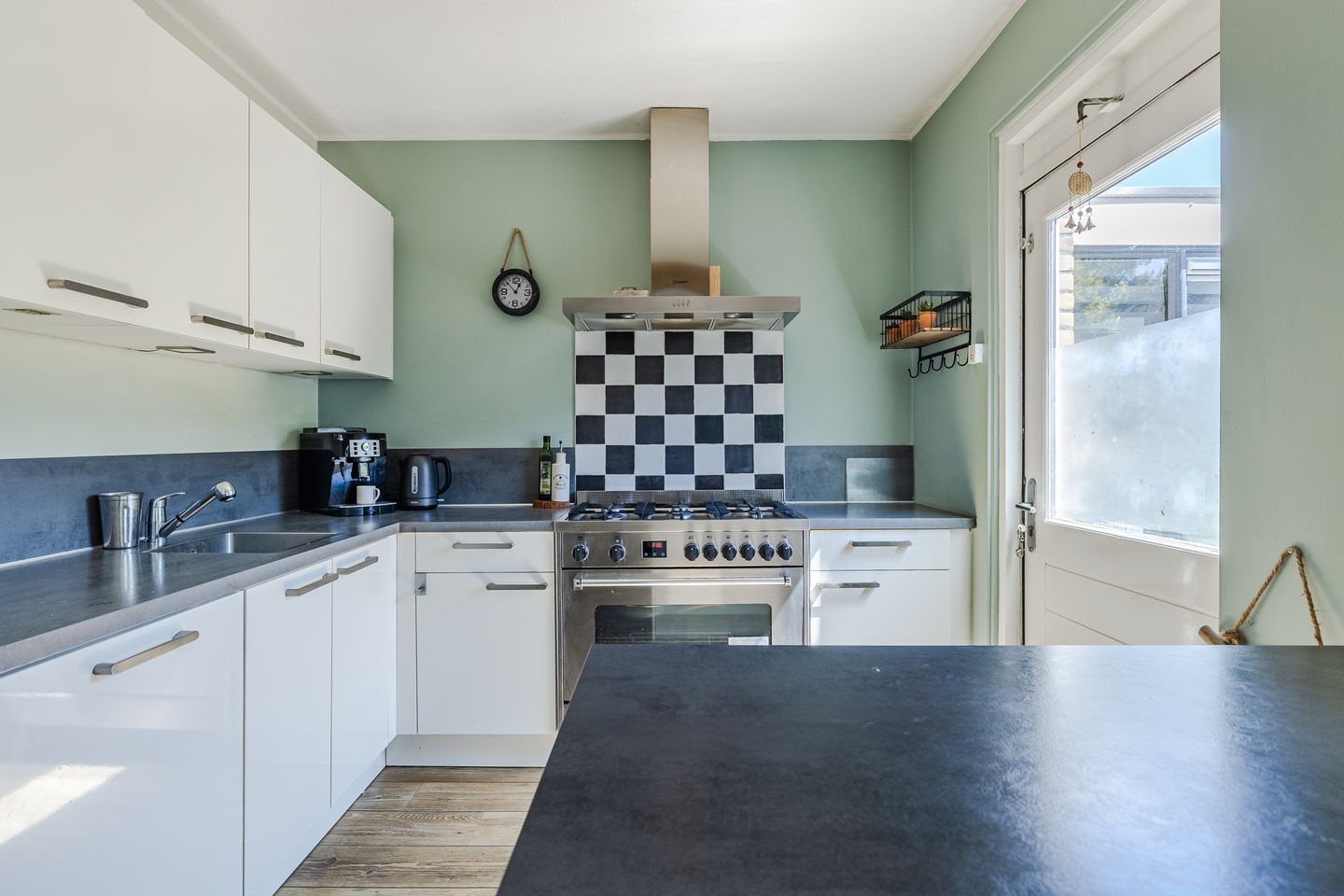 Foto 10 van Leeuweriklaan 84