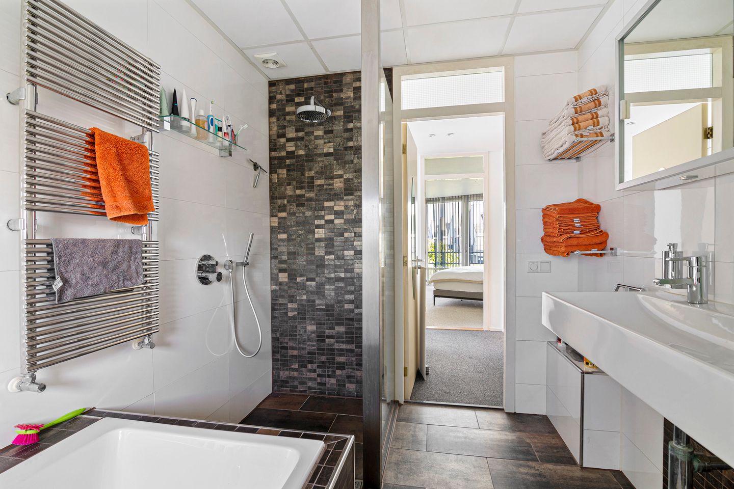 Photo 34 of Herweystate 7