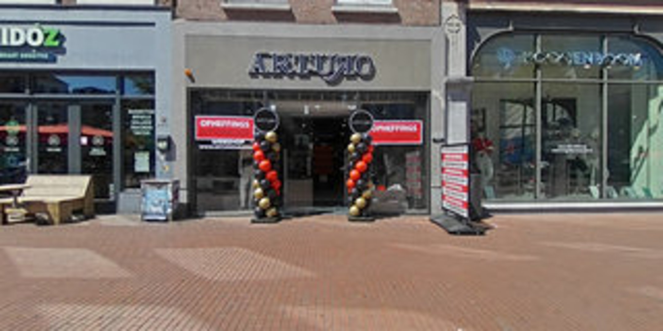 View 360° photos