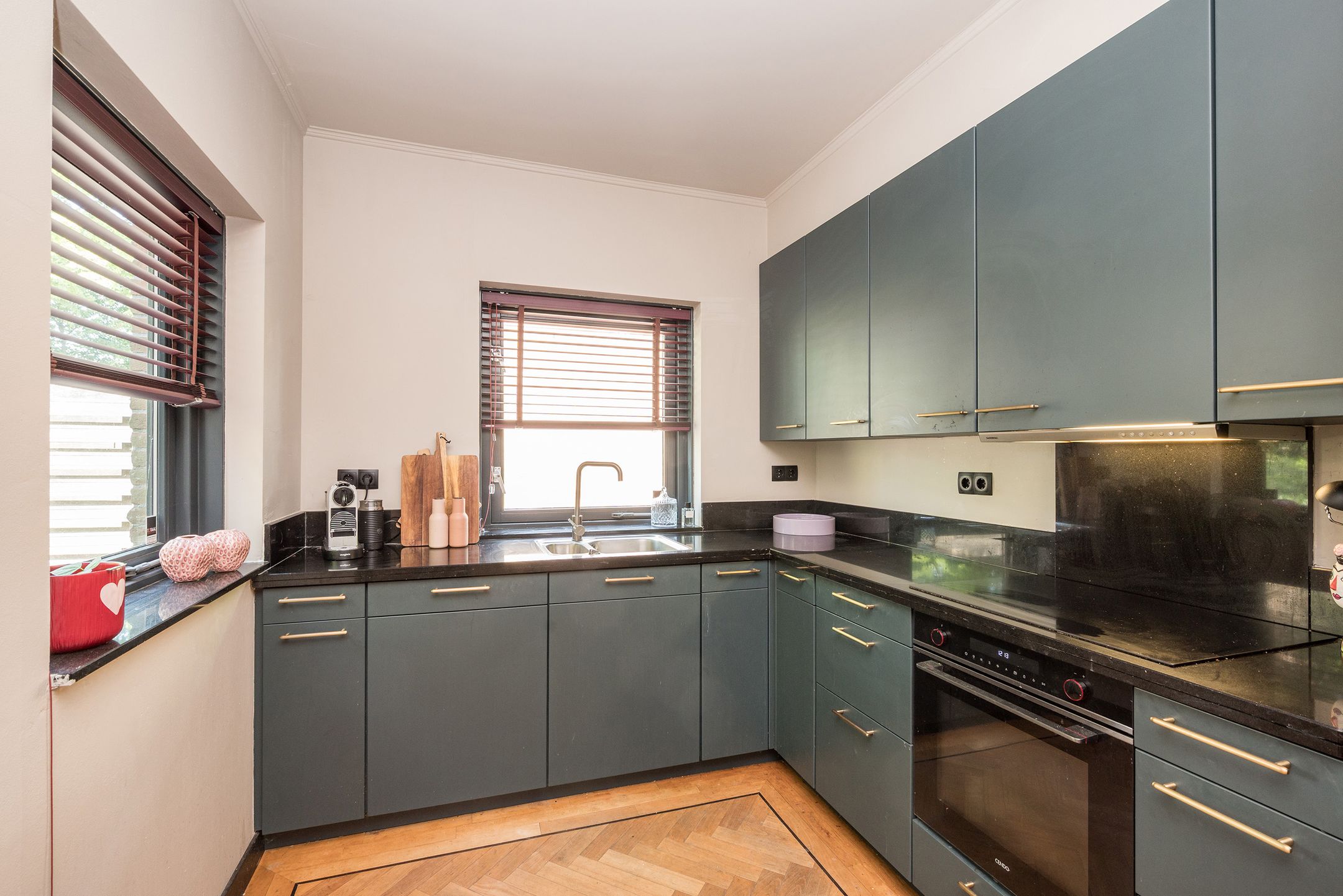 Foto 24 van Deken Zondaglaan 130