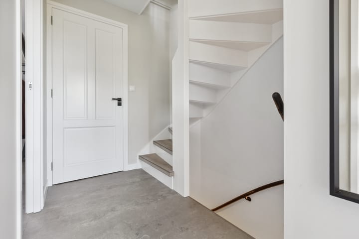 Photo 15 of Kolenbranderslaan 16