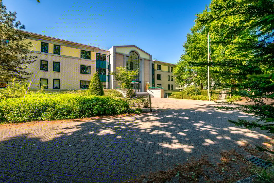 Photo 1 of Van Weerden Poelmanweg 40