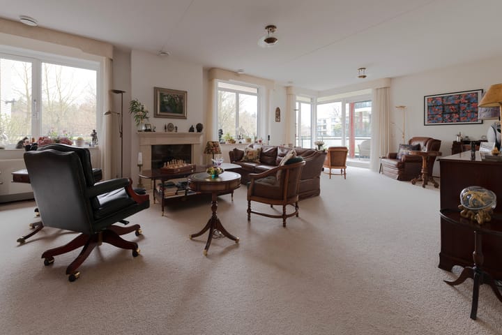 Photo 4 of Van Weerden Poelmanweg 40