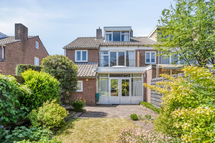 Foto 3 van Professor de Langen Wendelsstraat 21