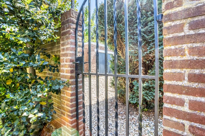 Foto 35 van Professor de Langen Wendelsstraat 21