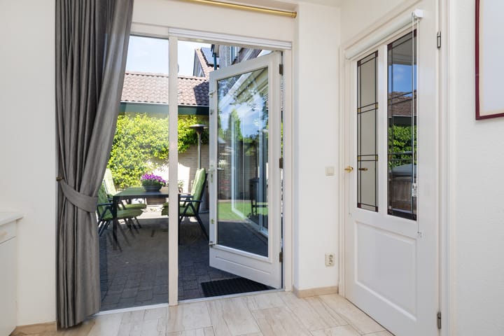 Photo 17 of Dirkje van Barneveldweg 22