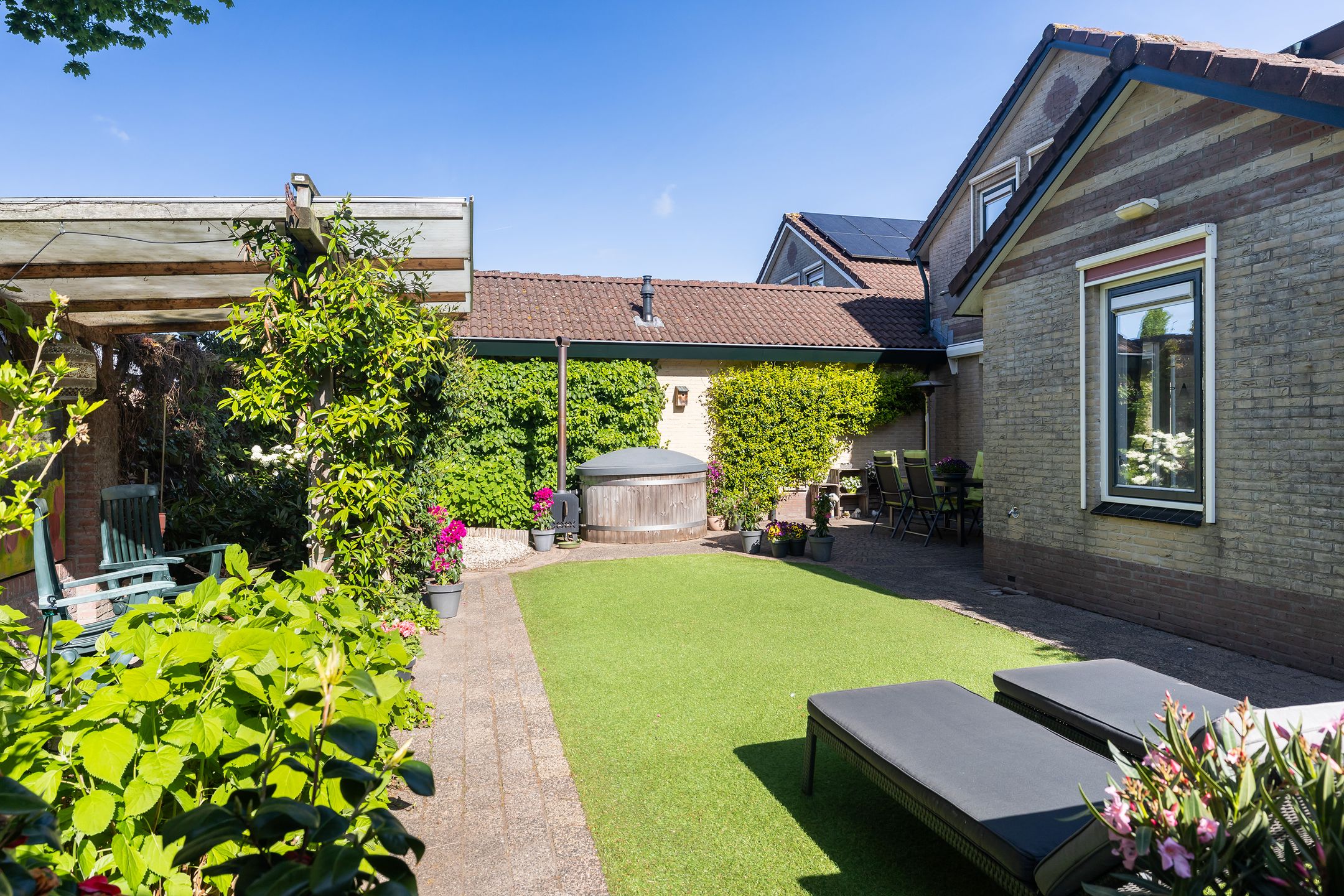 Photo 24 of Dirkje van Barneveldweg 22