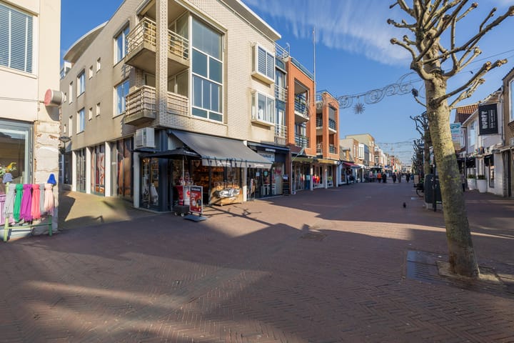 Photo 24 of Hoofdstraat 75-A