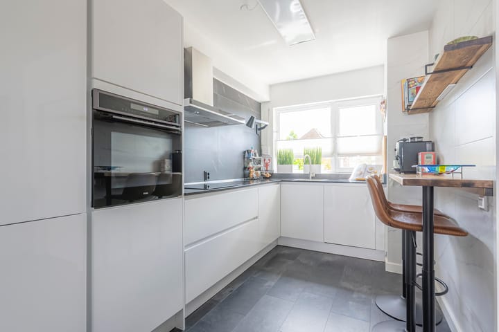 Foto 3 van Deken Lendersstraat 8