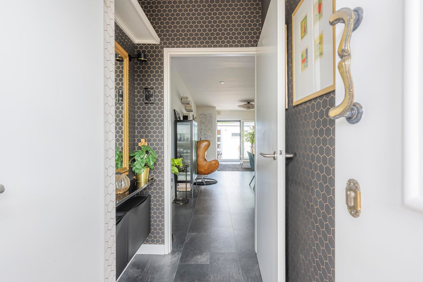 Photo 5 of Deken Lendersstraat 8