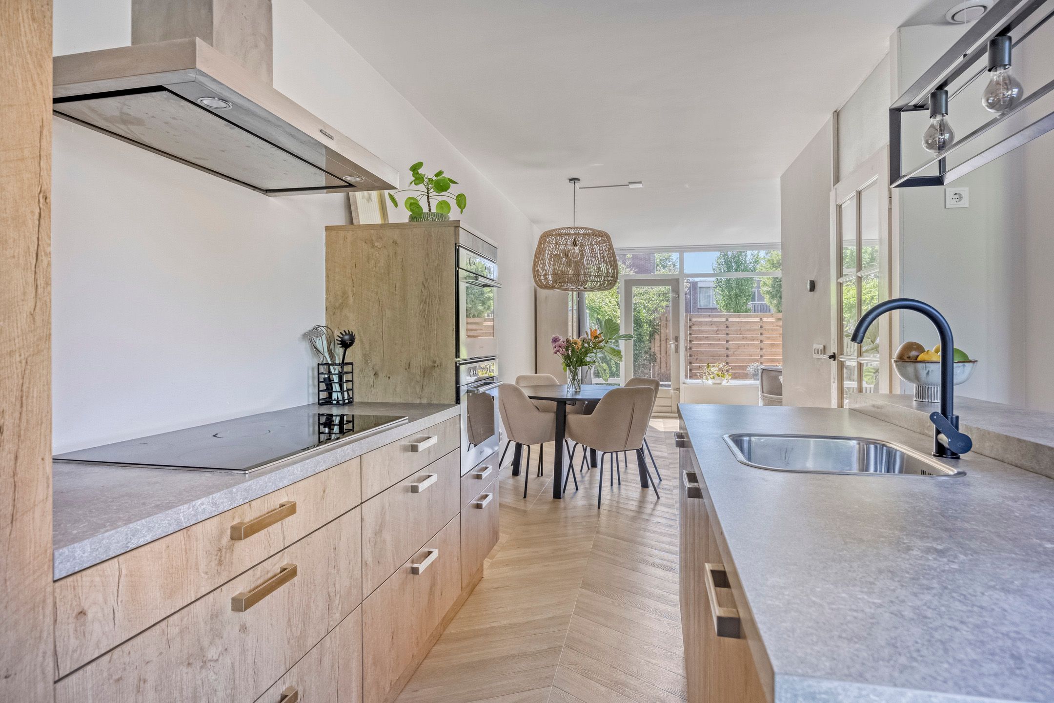 Foto 12 van Leidekkerstraat 27