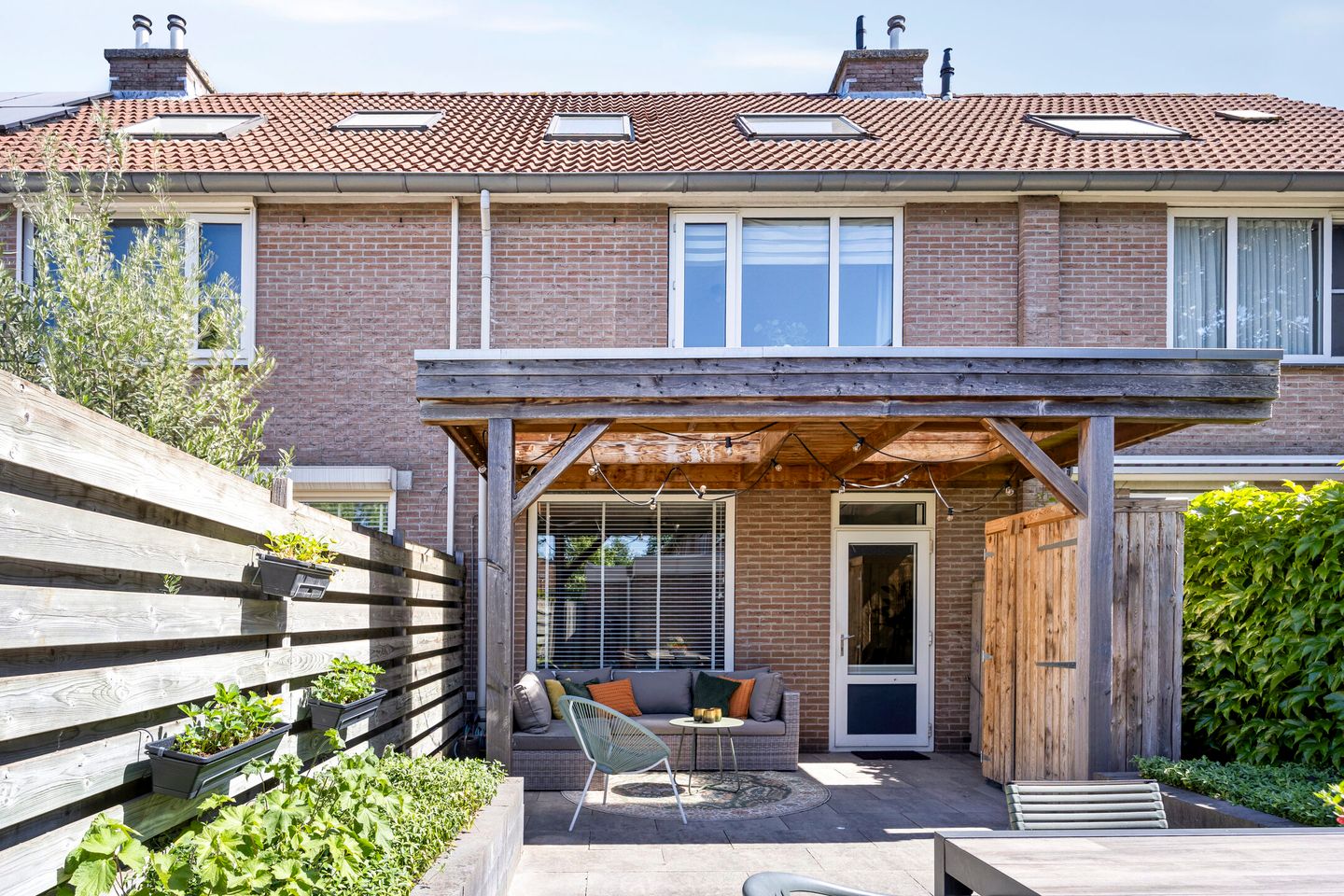 Photo 4 of Goudenregenstraat 38