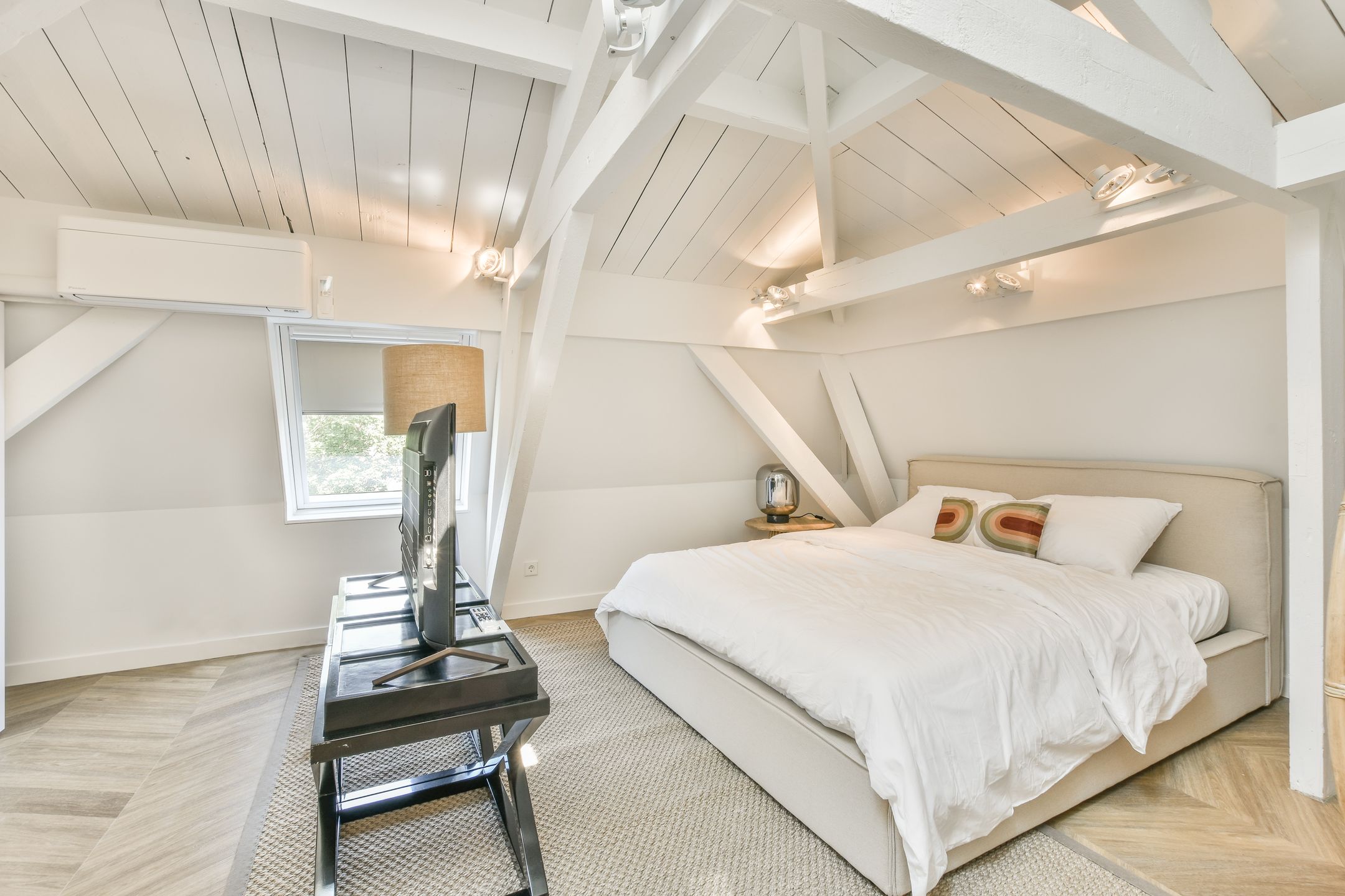 Foto 12 van Groot Hertoginnelaan 1-B