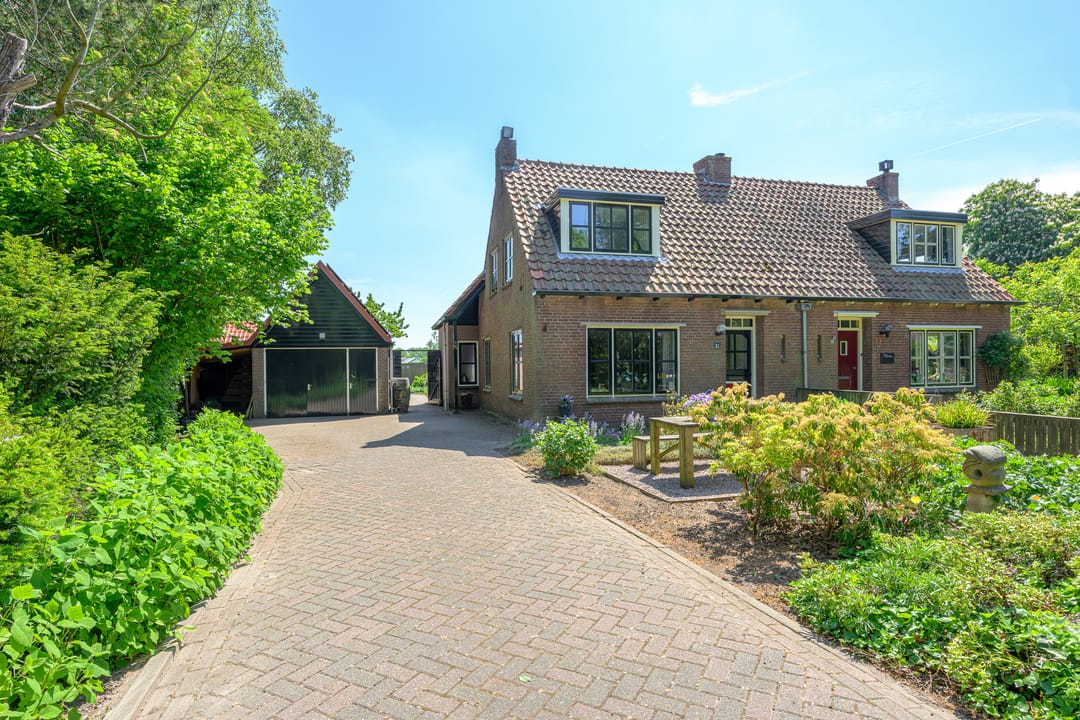 Foto 1 van Dorpsstraat 31