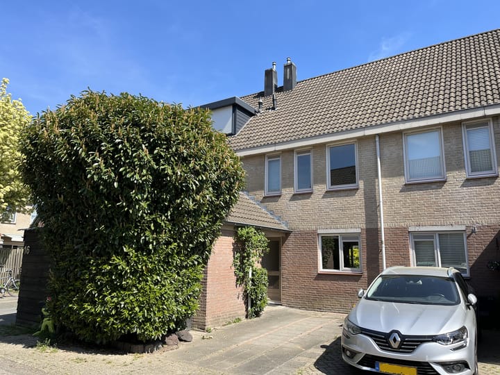 Foto 1 van Voorsteven 14