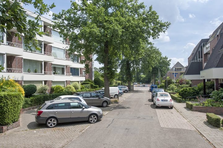 Foto 3 van Biesdelselaan 2-E