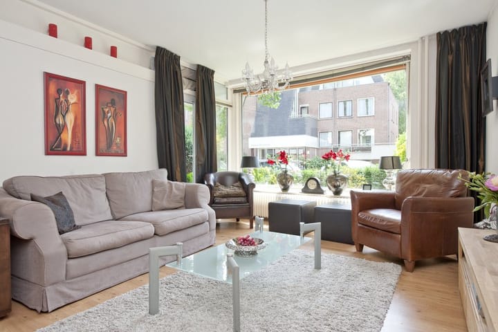 Foto 9 van Biesdelselaan 2-E