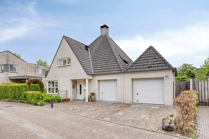 Foto 5 van Vincent van Goghlaan 62