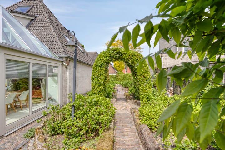 Foto 28 van Vincent van Goghlaan 62