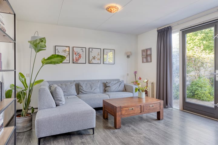 Foto 4 van Peter van Anrooystraat 18