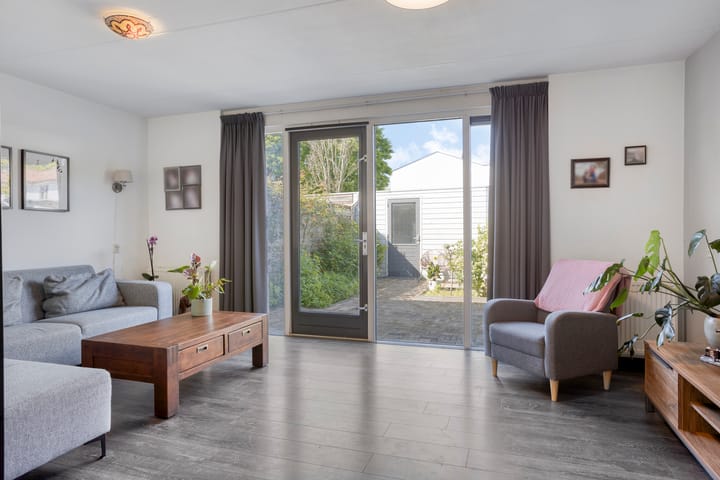 Foto 3 van Peter van Anrooystraat 18