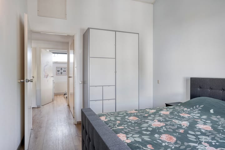 Foto 21 van Peter van Anrooystraat 18