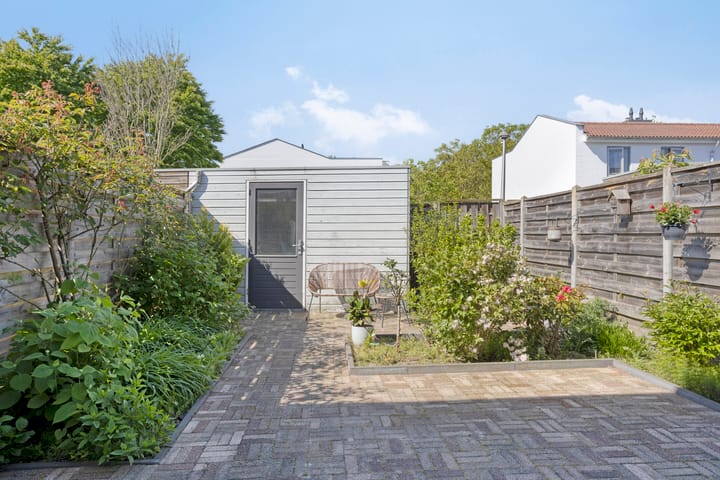 Foto 28 van Peter van Anrooystraat 18