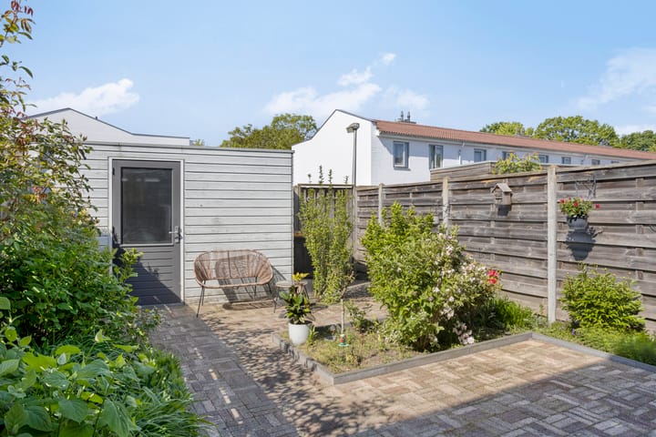 Foto 29 van Peter van Anrooystraat 18