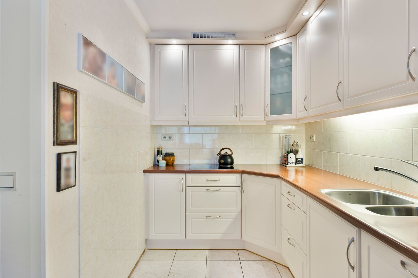 Foto 20 van Mignot en De Blockplein 88