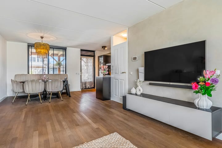 Foto 12 van F.J. Ebbensstraat 19