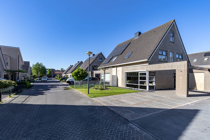 Foto 10 van Hotze Buwaldastraat 15