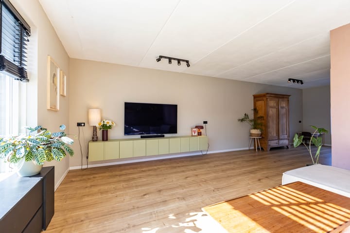 Foto 25 van Hotze Buwaldastraat 15