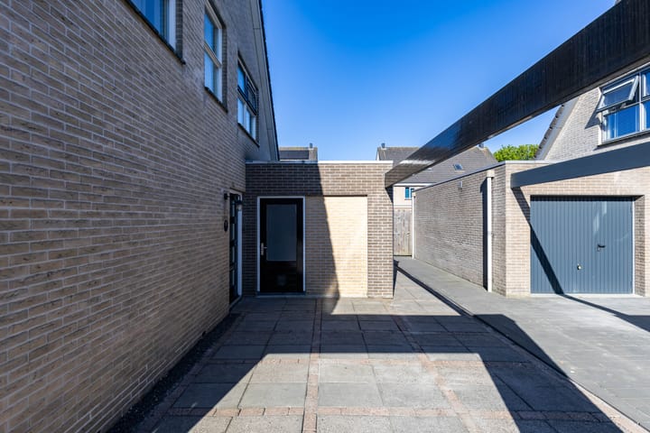 Foto 11 van Hotze Buwaldastraat 15