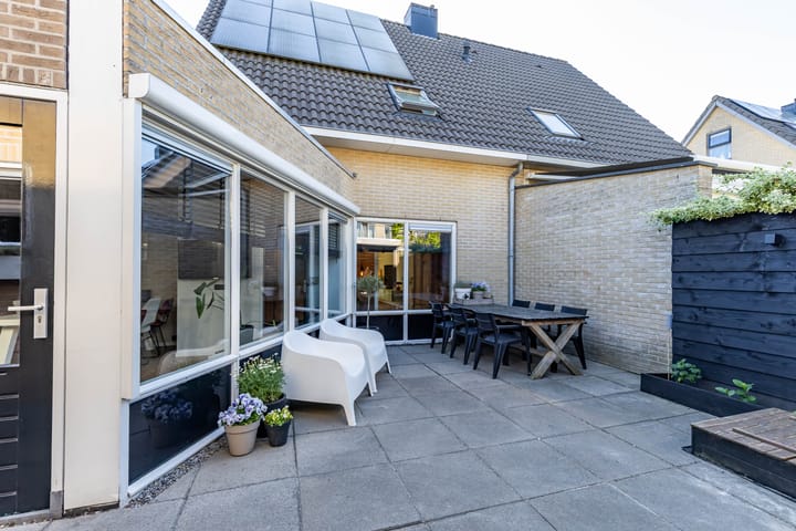 Foto 41 van Hotze Buwaldastraat 15