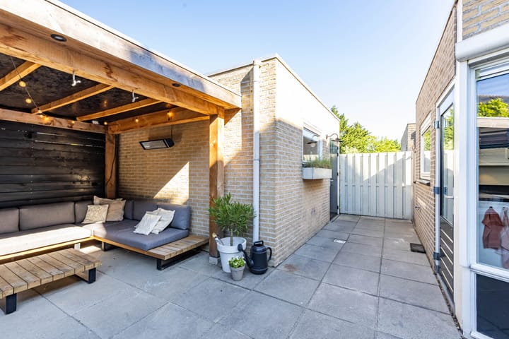 Foto 40 van Hotze Buwaldastraat 15