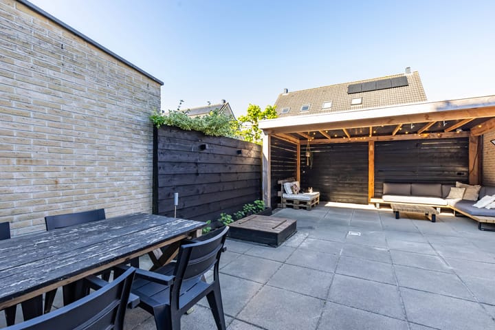 Foto 45 van Hotze Buwaldastraat 15