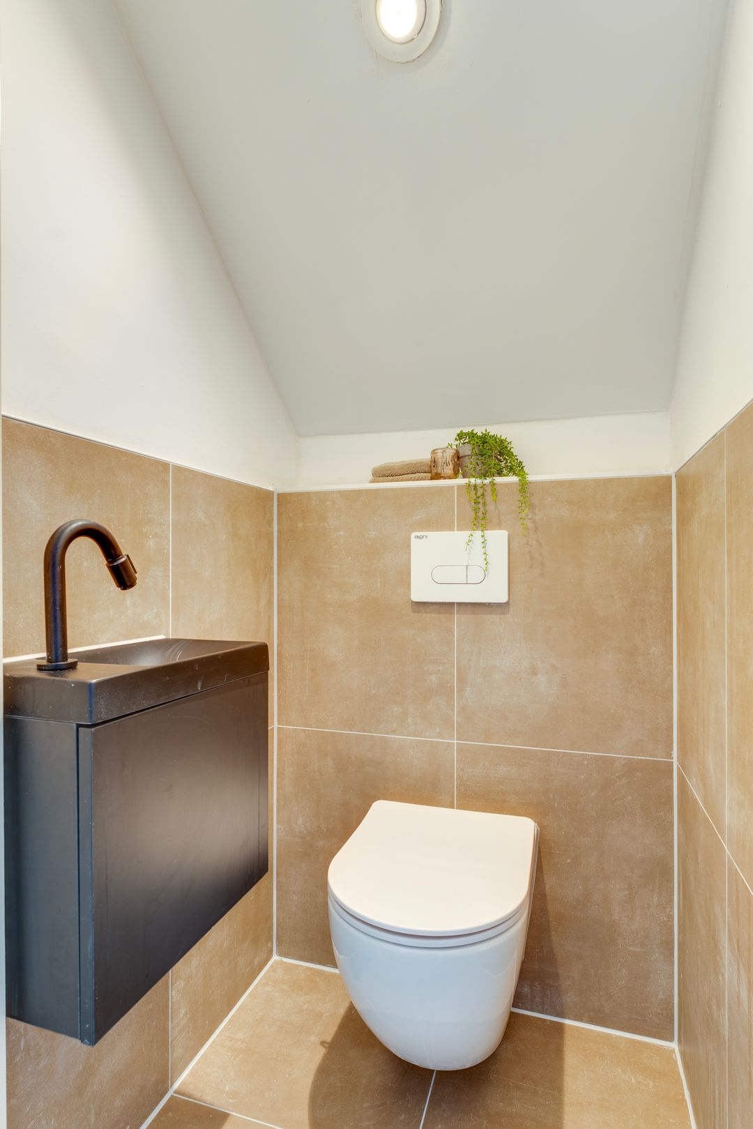 Photo 28 of Achter Sint Annahof 12