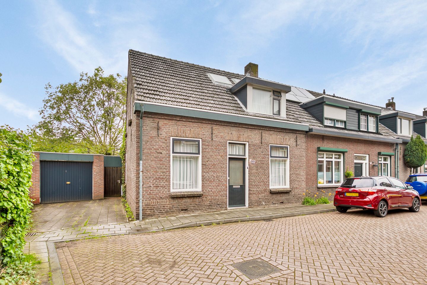 Huis te koop: Hulst 127 5662 TG Geldrop [Funda]