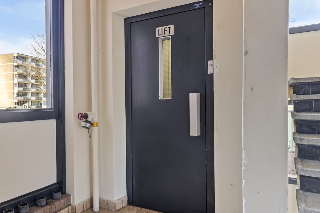 Foto 23 van Voltastraat 1