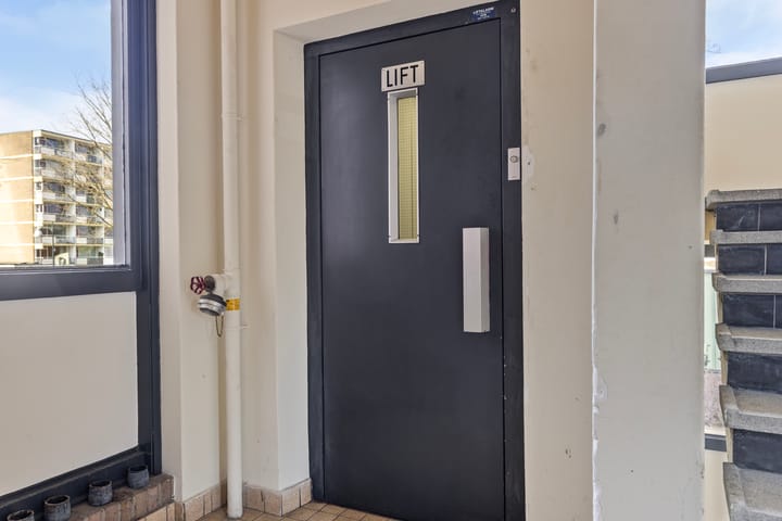 Foto 23 van Voltastraat 1