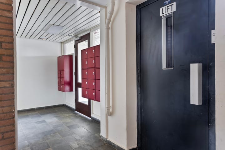 Foto 24 van Voltastraat 1