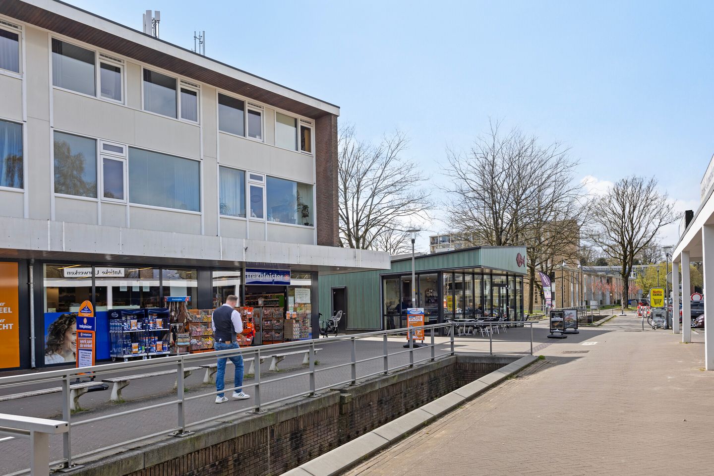 Foto 35 van Voltastraat 1