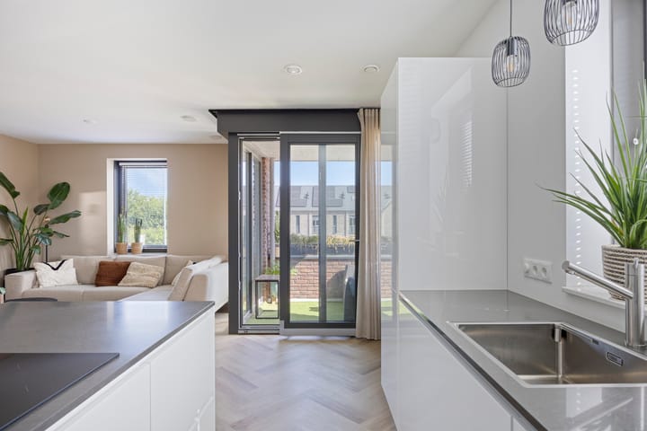 Foto 20 van C. Lofstraat 45