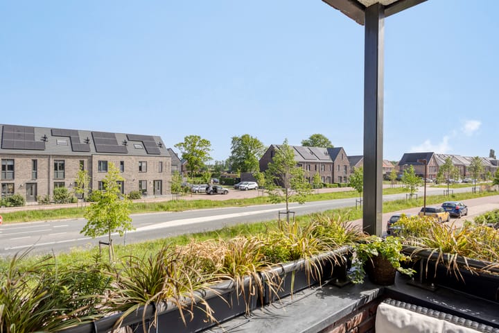 Foto 32 van C. Lofstraat 45